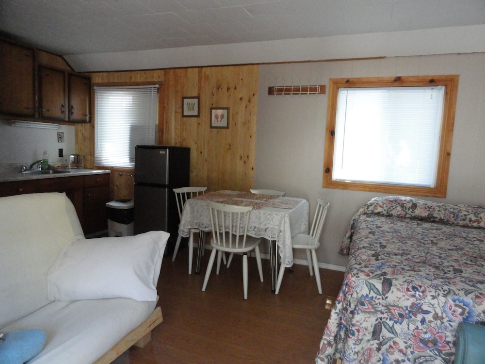 Edgewater Resorts - Edgewater Cottages