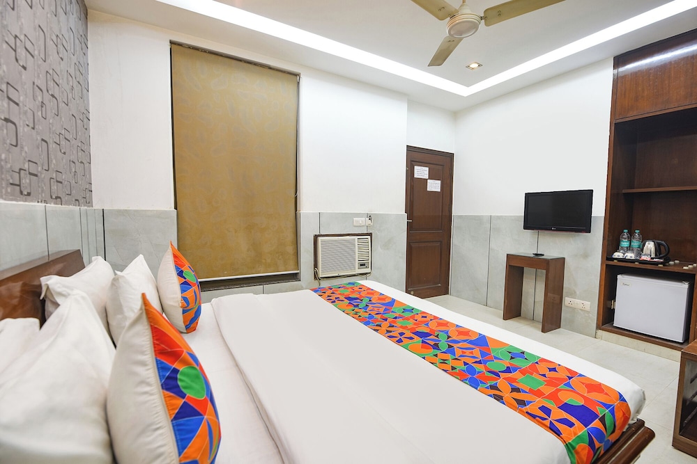 Fabhotel Pooja Residency