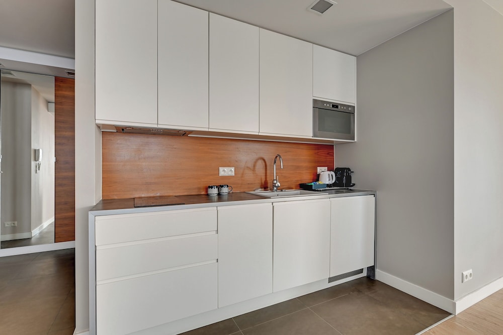 Aura - Riverside & Parking by Downtown Apartments