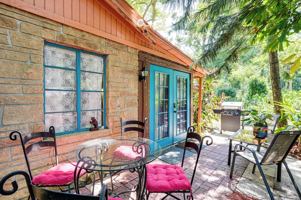 Near Tampa Attractions: Boho Bungalow on 20 Acres!