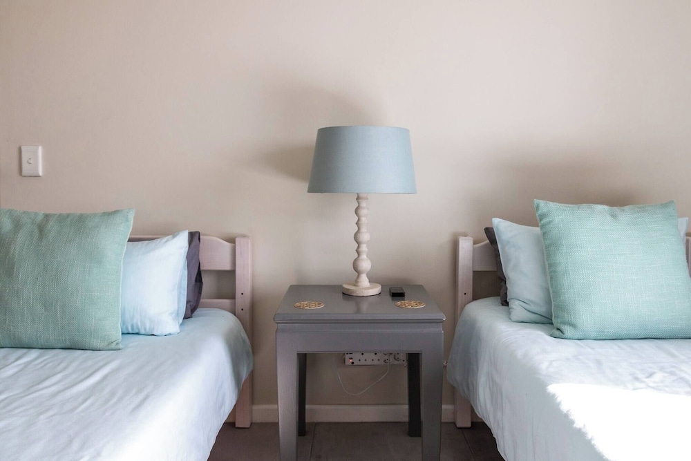 Serene Langebaan Getaway With Garden Views