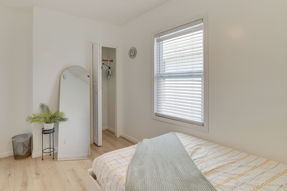 2 Mi to State Park: Updated Niagara Falls Home