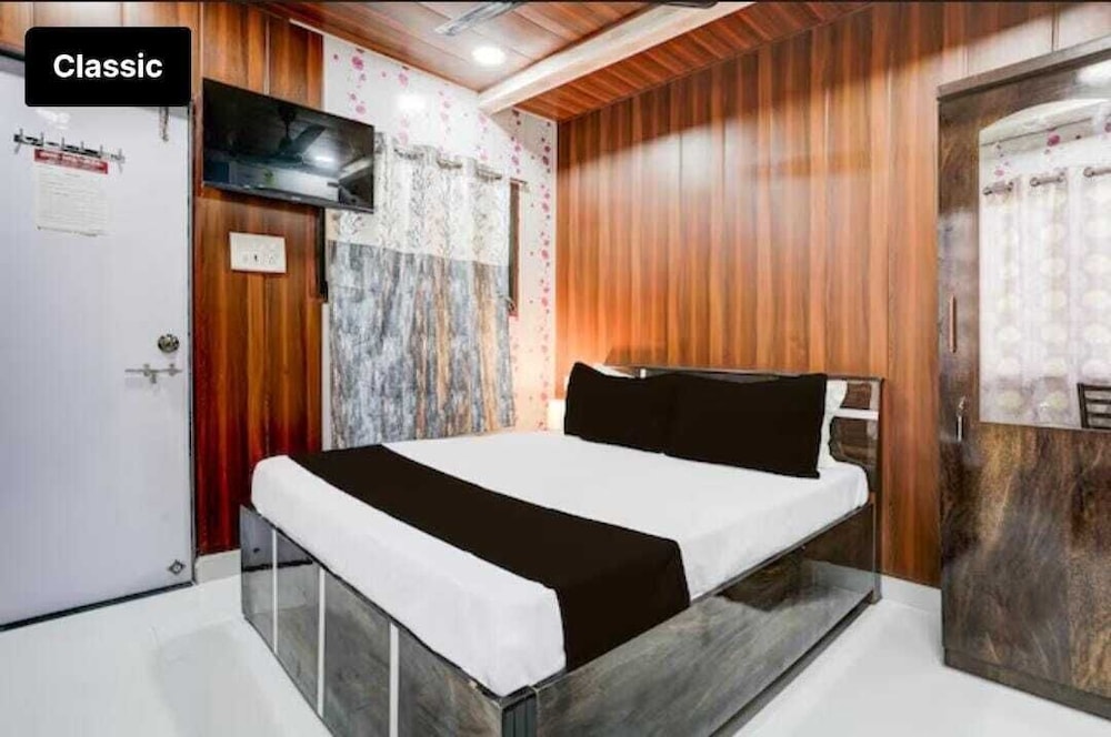 Hotel Ab Residency