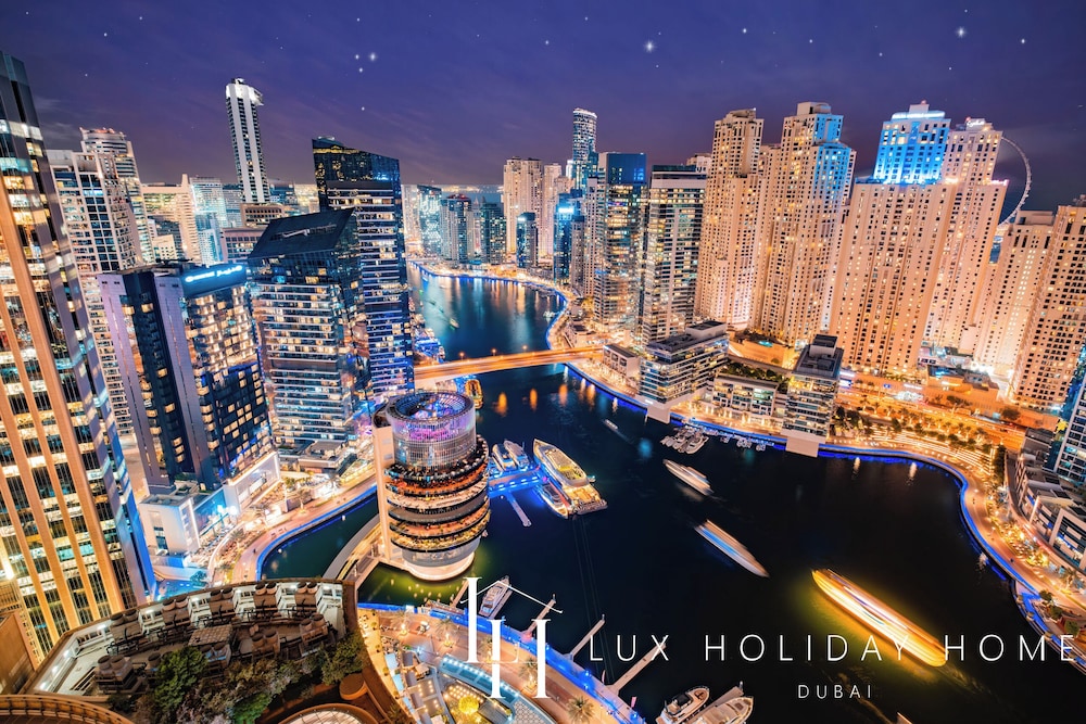 LUX The JW Marina Studio 4
