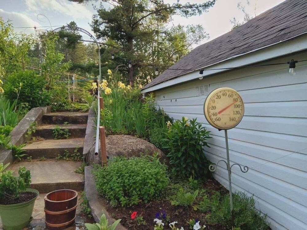 10 Mi To Gore Mountain: Home In Adirondack Park 5 Bedroom Home