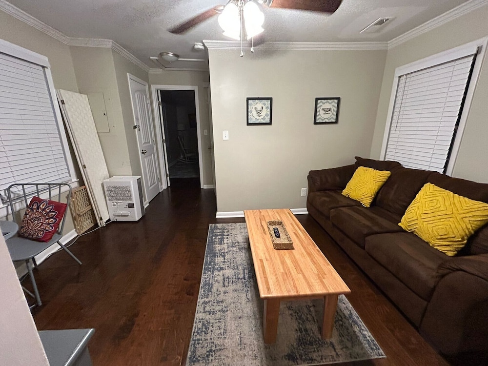 Schiffman Northeast Nook
