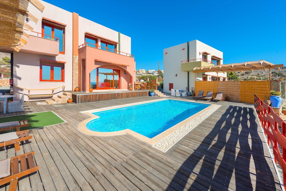 Spilia Bay Villas view 4
