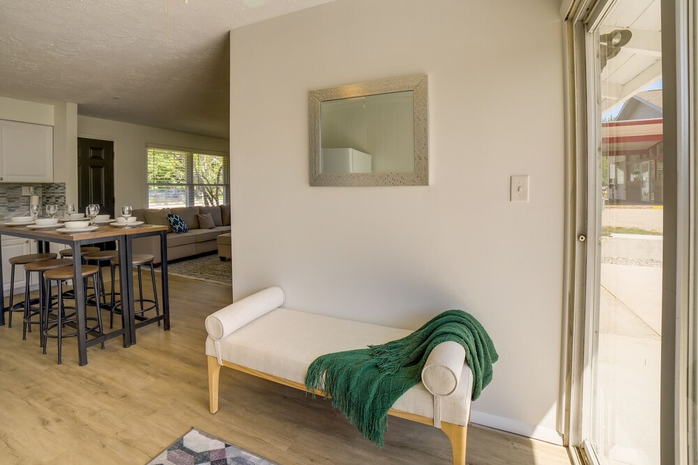 Lake City Vacations - Breezy Lake City Getaway - Walk to Englewood Beach - Property Image 1