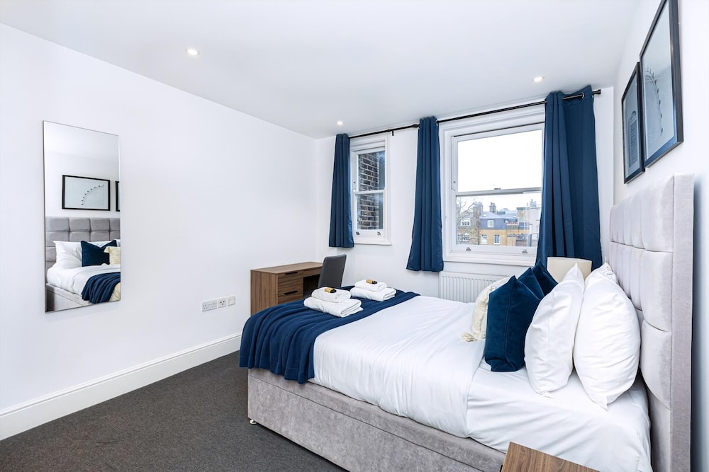 Elegant Three-bed Marylebone Flat Near Oxford Circus!