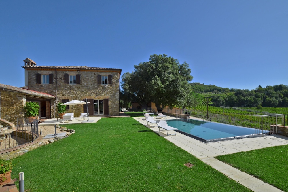 Villa Paradiso 16 in Mensano photo 3
