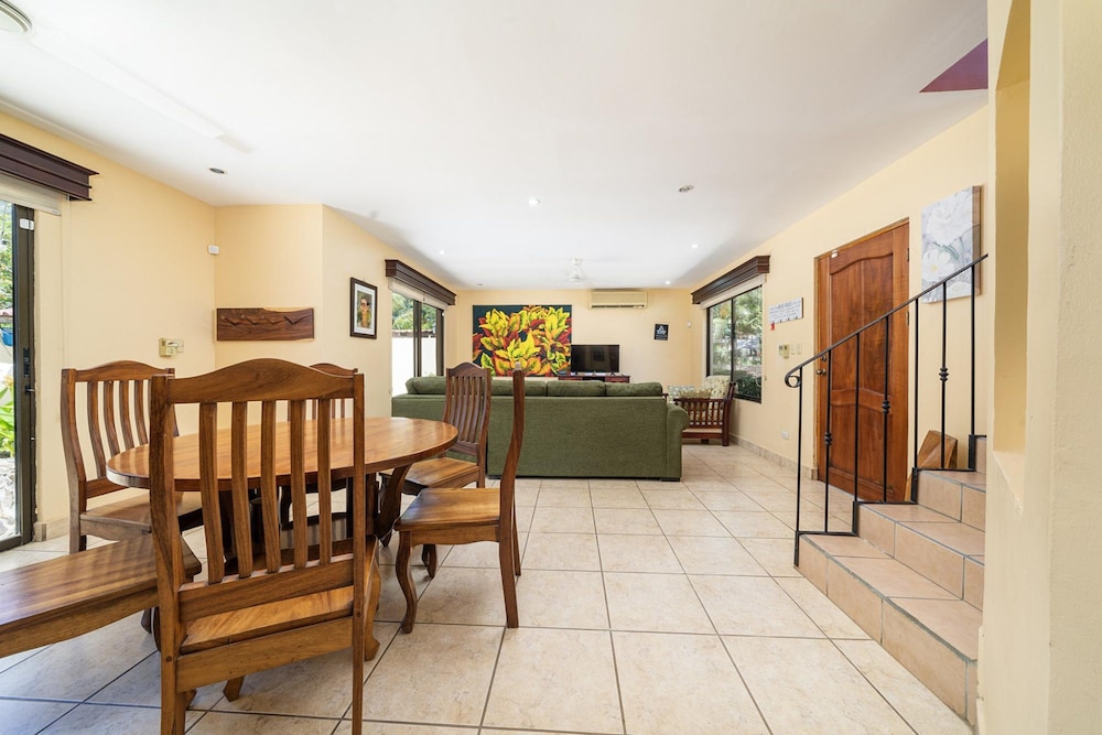 Freshly Updated 3BR With Pool Walk to the Beach Casa Luz de Luna
