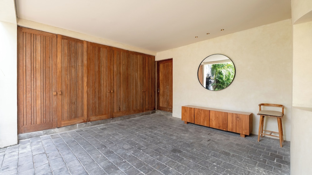 Villa Dreamer by Villa Finder