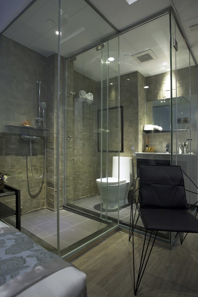 M1 Hotel North Point