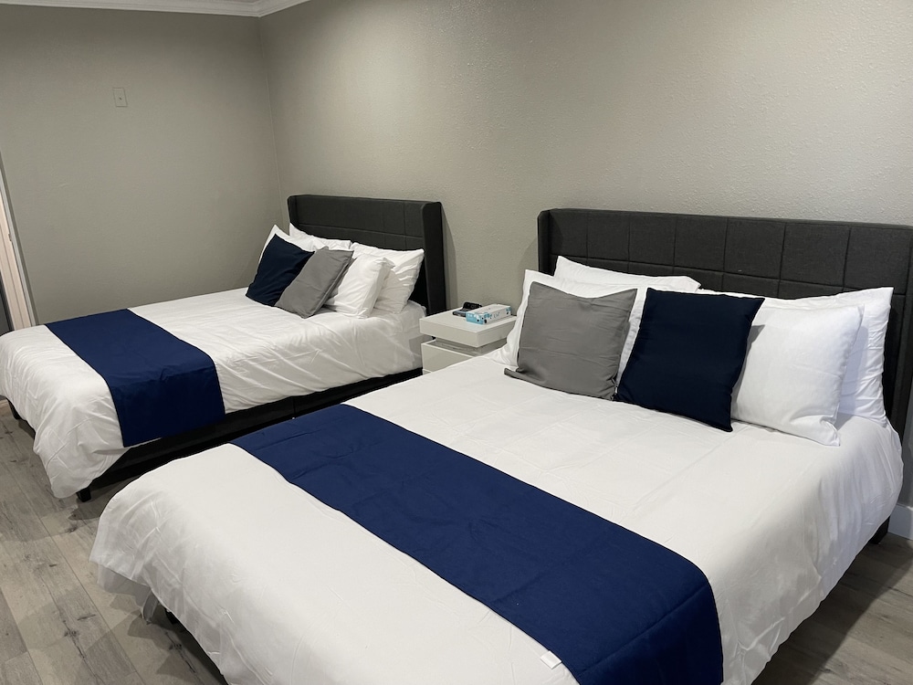 Omeo Suites