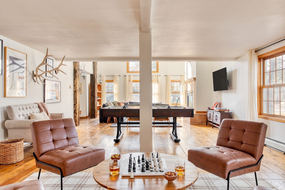 Holly by Avantstay In the Heart of Breckenridge w Hot Tub Game Room Roof Top Patio