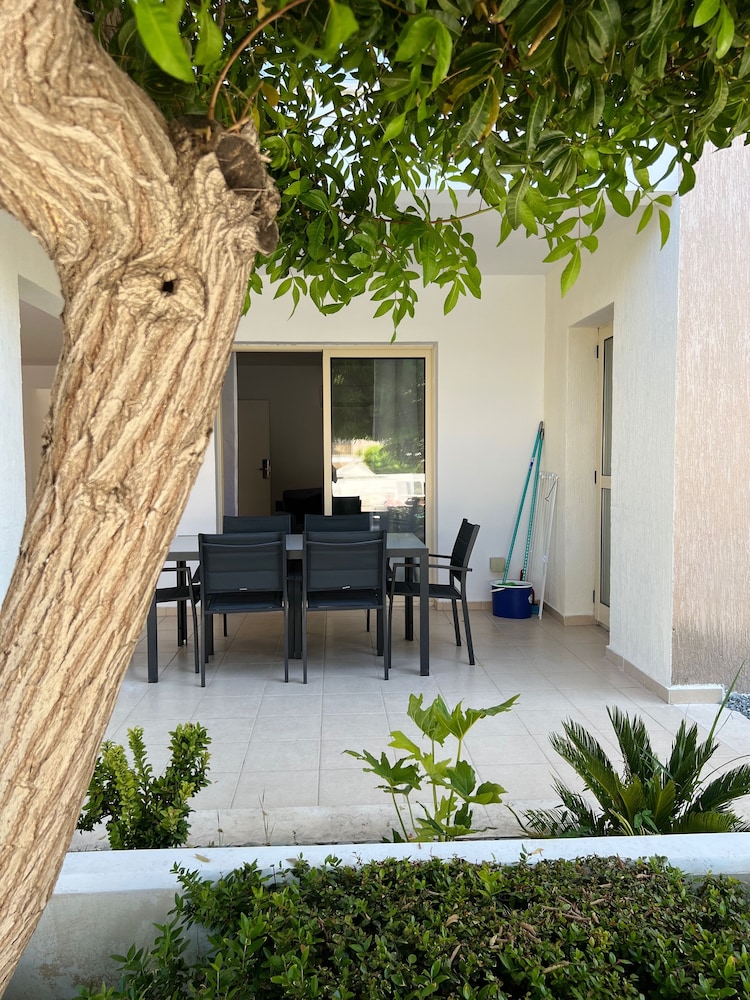 Paphos Vacations - Elysia Park - Property Image 84