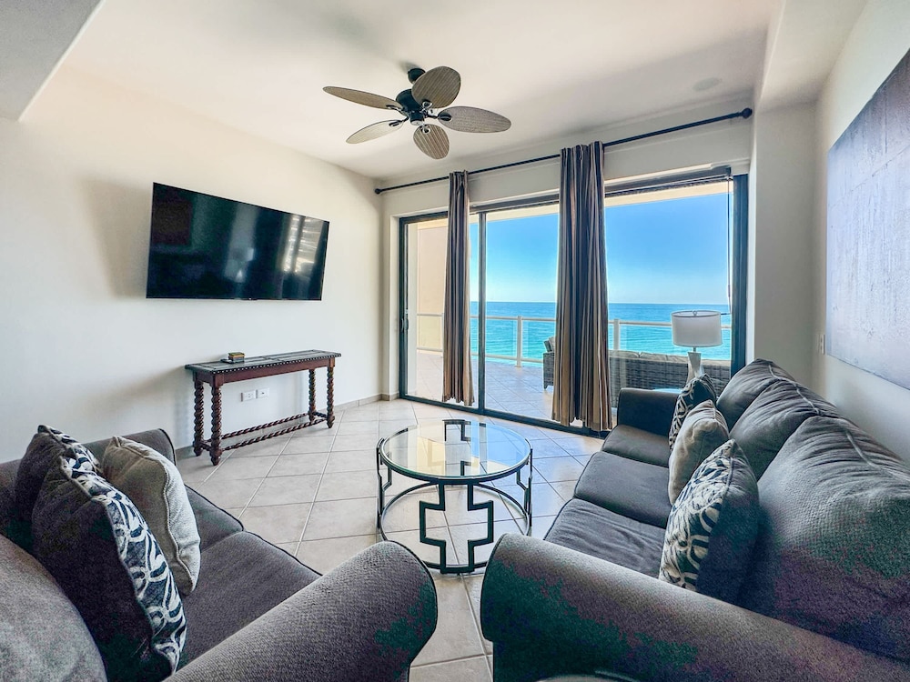 Beach Bliss Retreat 2BR Beachfront Condo
