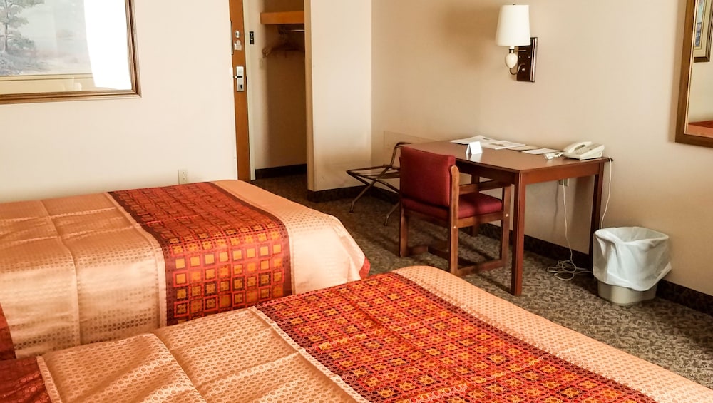 Iveys Motor Lodge Houlton