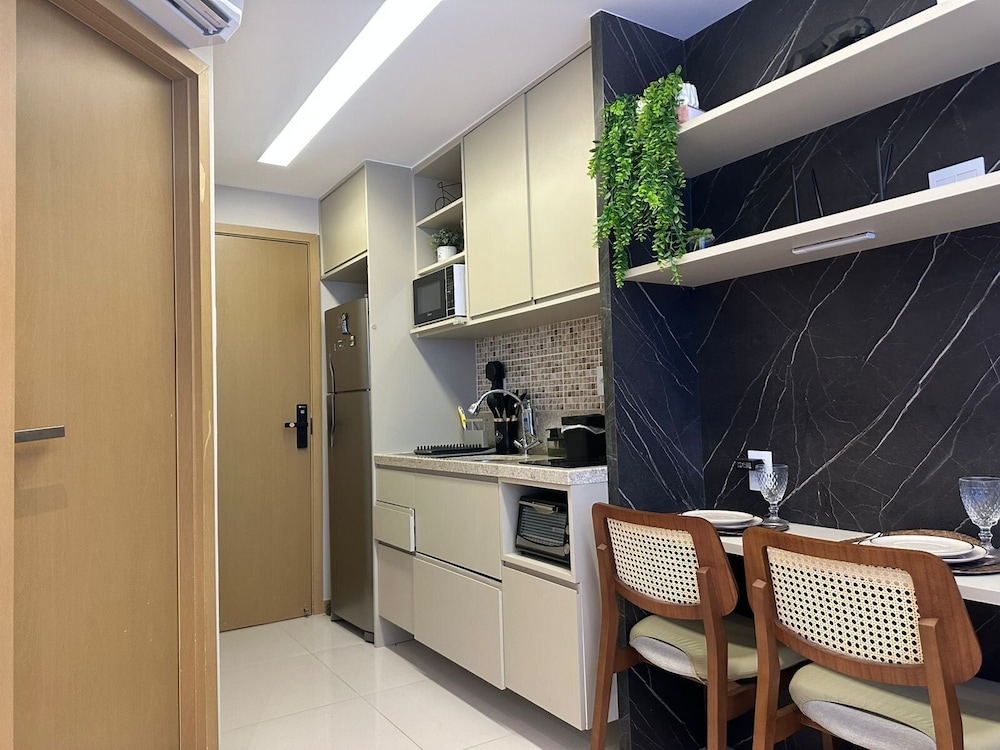 Fully Equipped Apts With Leisure Minutes From the Beach Hfos