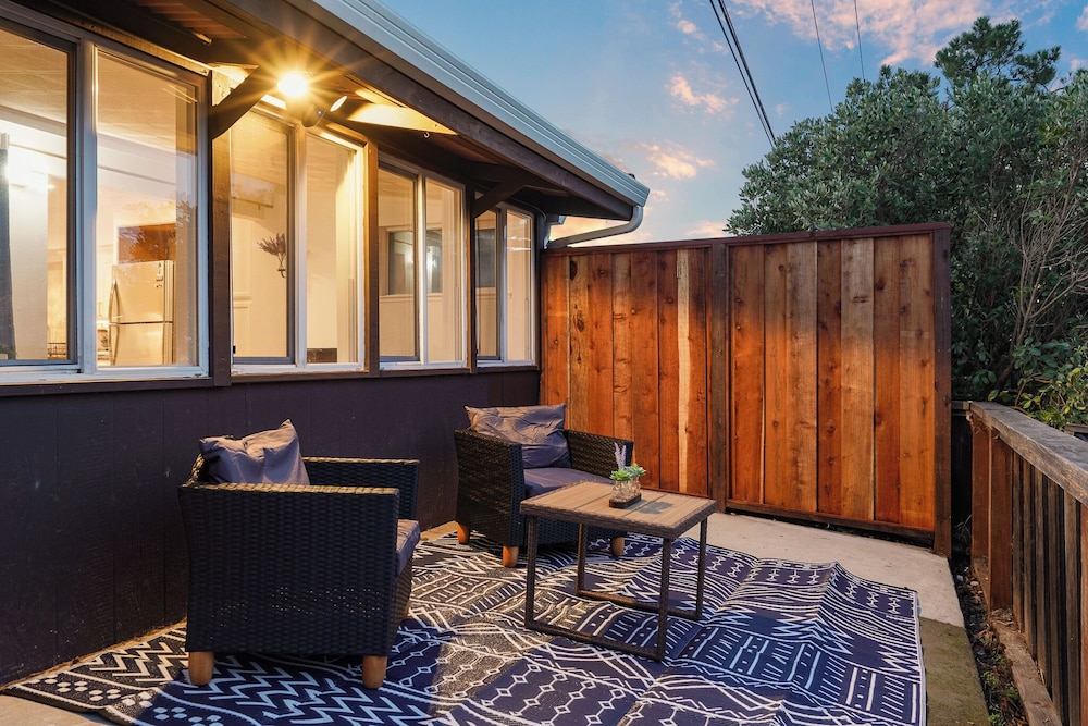 LakeFront Lavender House