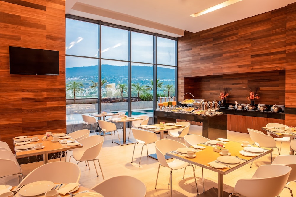 Tuxtla Gutierrez Vacations - Fiesta Inn Tuxtla Fashion Mall - Property Image 8