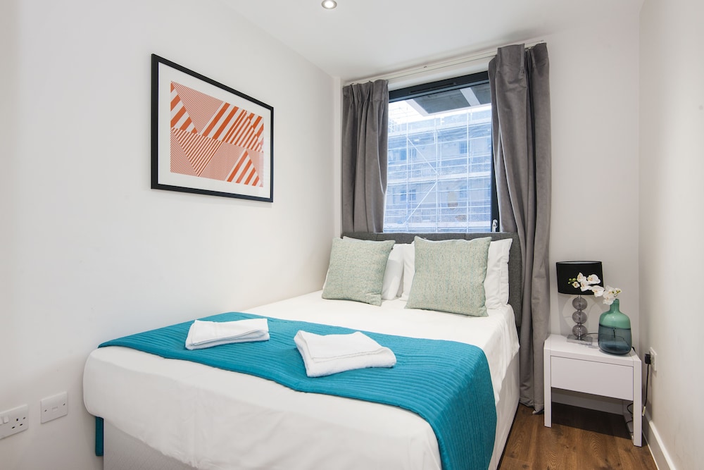 Twyne House Apartments