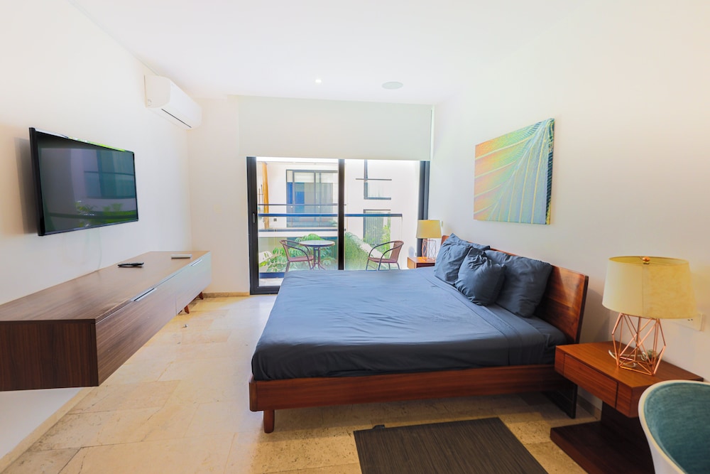The Shore - Comfort & Rooftop Pool