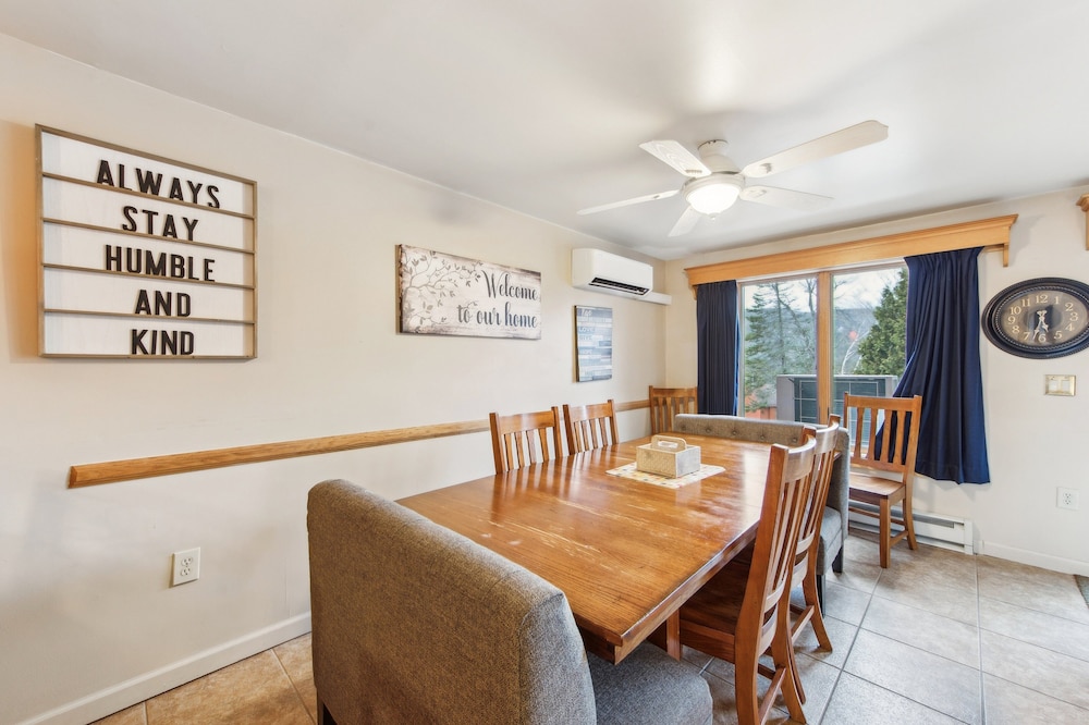 Twister 68i - Mountain Retreat With Stunning Views 3 Bedroom Townhouse by The Summit at Gore Mountain