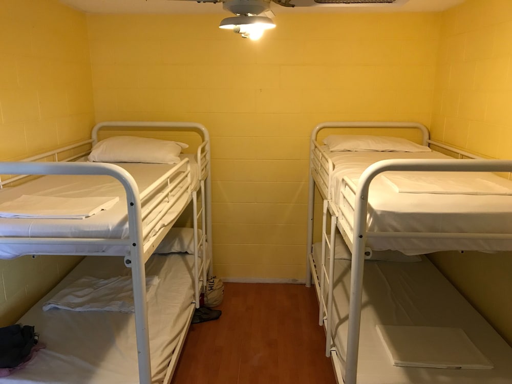 Caloundra Backpackers - Hostel - Image 2