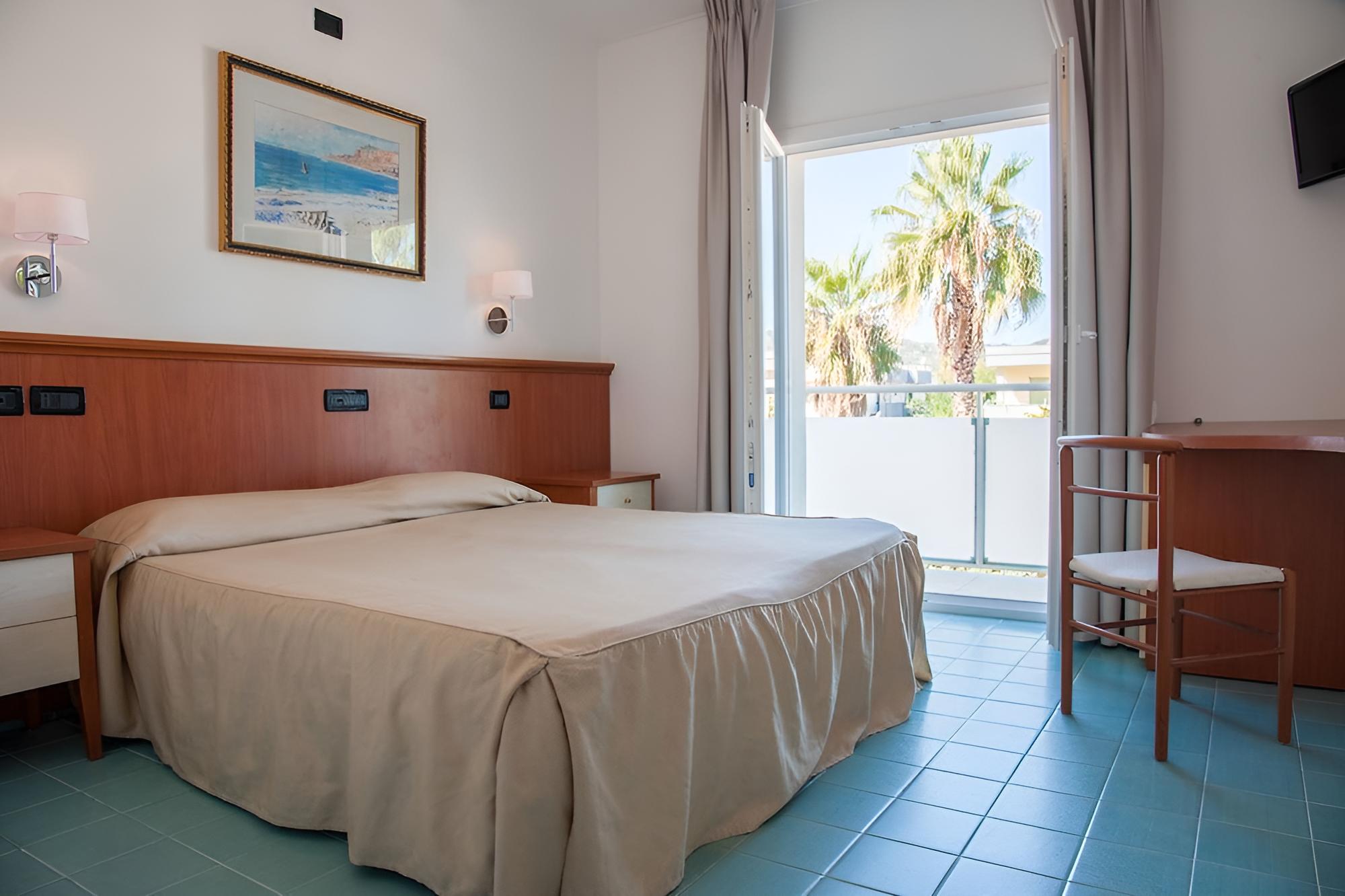 DONNARUMMA HOTEL