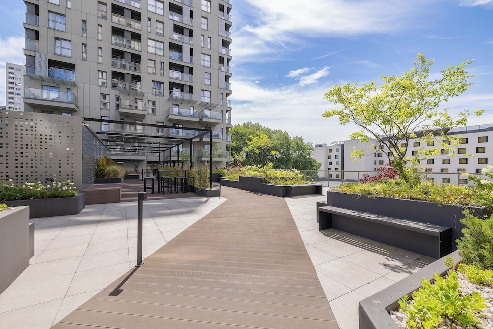 Modern Apartment by Renters view 4