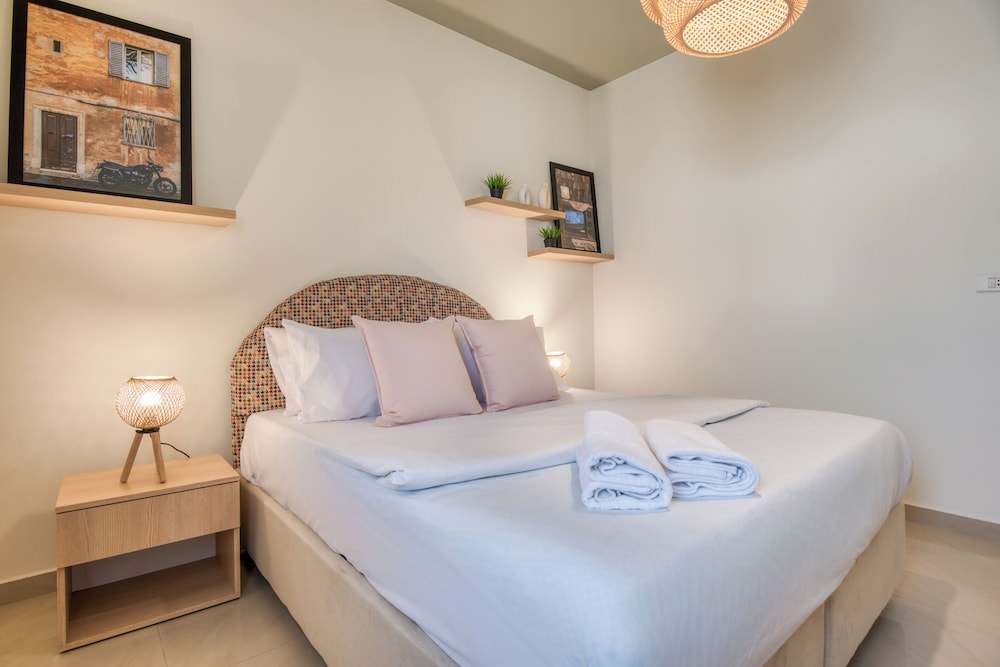 Vinyl 3-Bedroom Apartment in Zouk Mikael