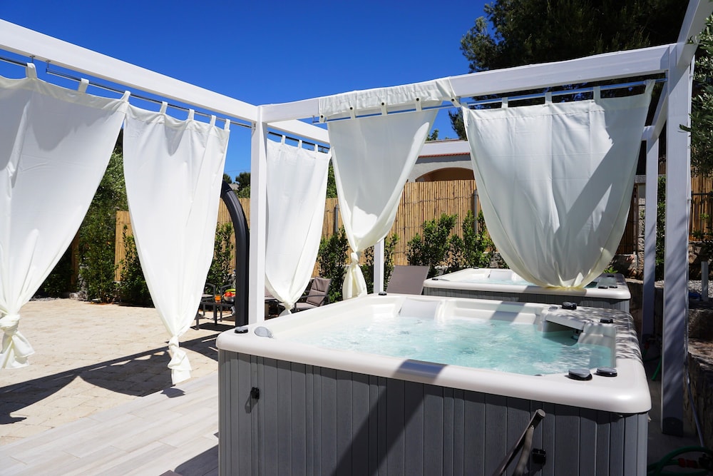 Apartments In Villa Selva Locorotondo