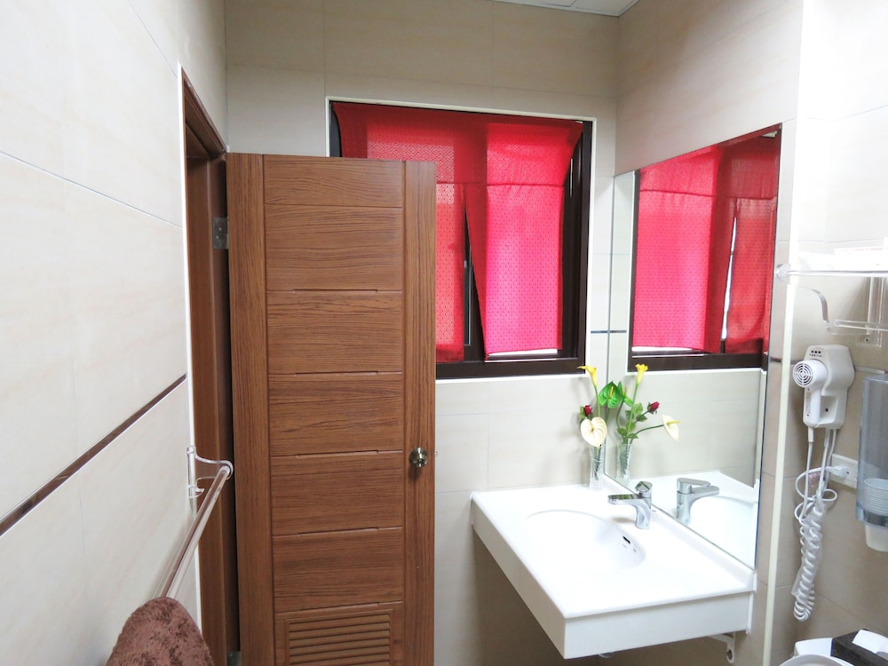 Ilan Tou Cheng Whale Watching Homestay