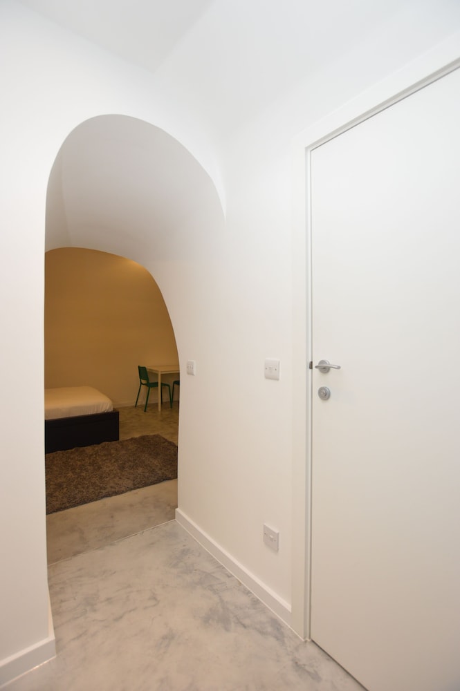 NoHo 132 Serviced Apartments by Concept Apartments