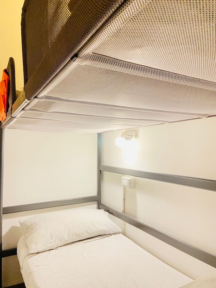 Europe station rooms