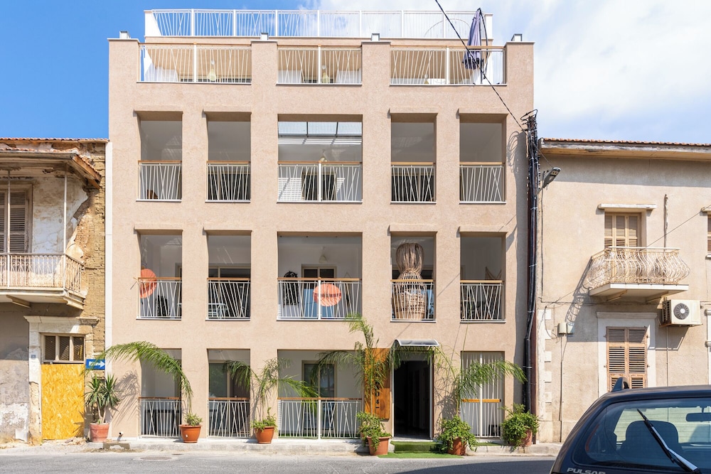 Sunny Side Studio W-Terrace Larnaca