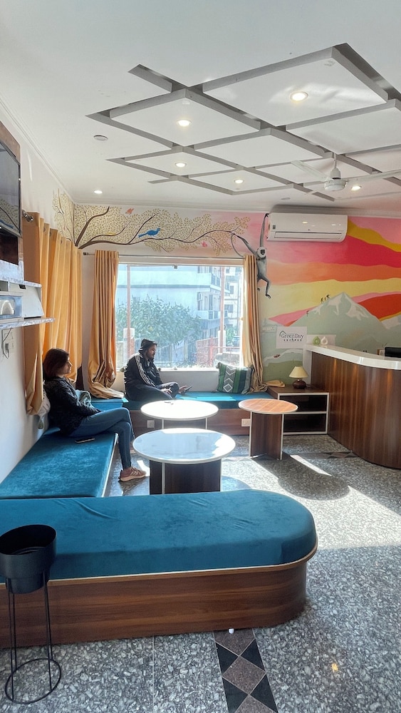 GreenDay Escapes