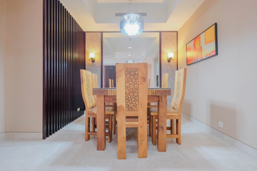 Elegant Earth Tone 3Br At Ciputra World 1 Apartment