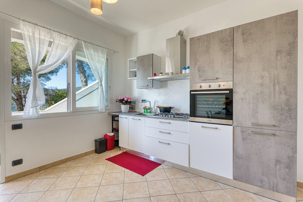 Miramare 2 LUX - Total Sea View