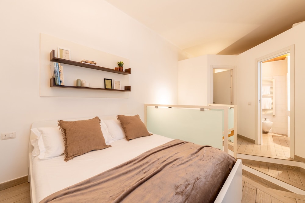 Viale Lecco 105 by Wonderful Italy