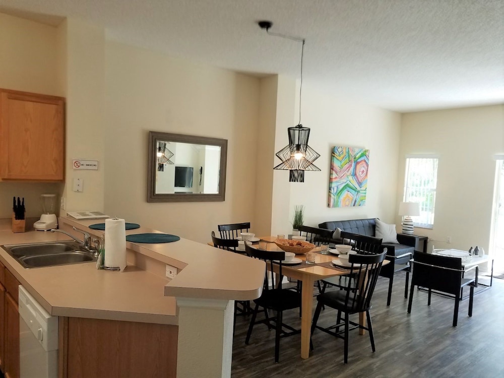 Alamo Vacation Townhomes