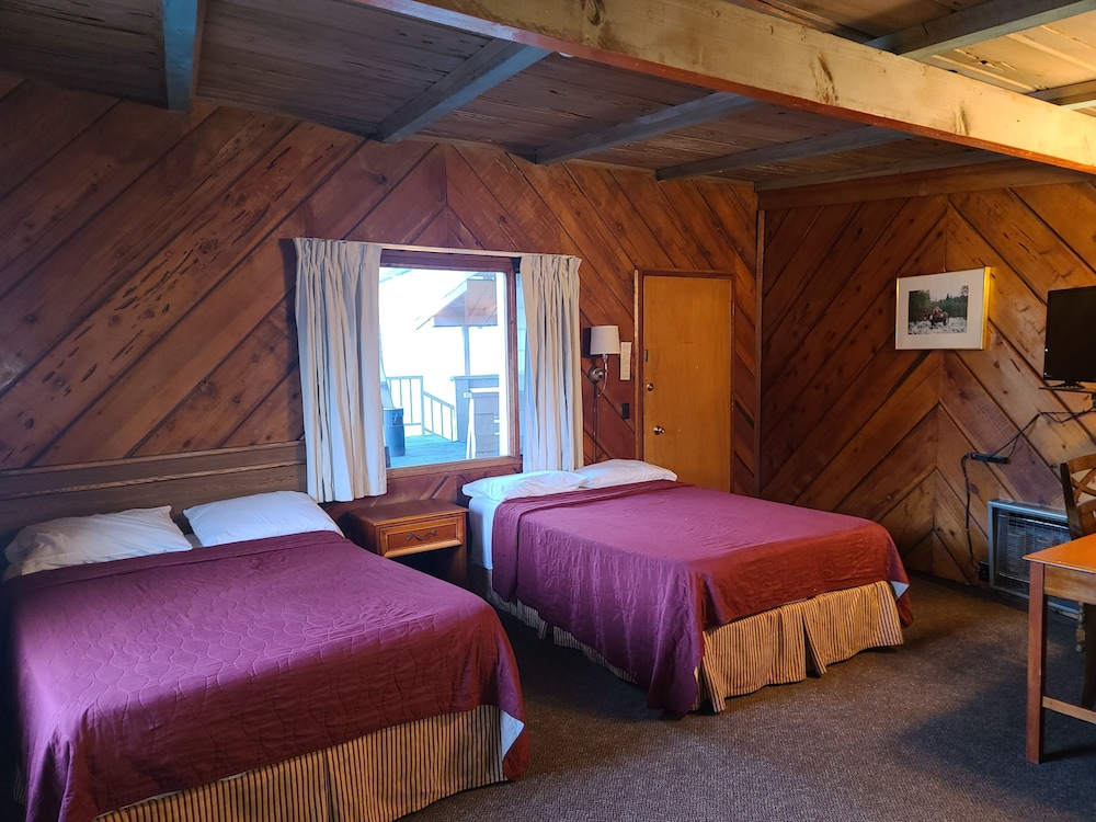 Bigfoot Motel