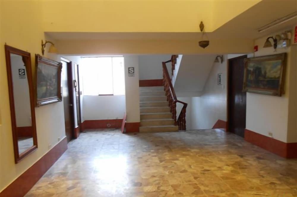 Hostal Residencial Cesar Alberto