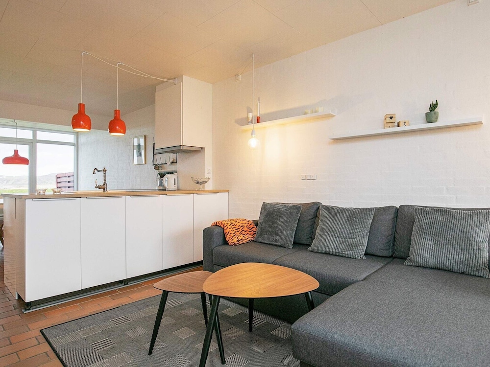 4 Person Holiday Home on a Holiday Park