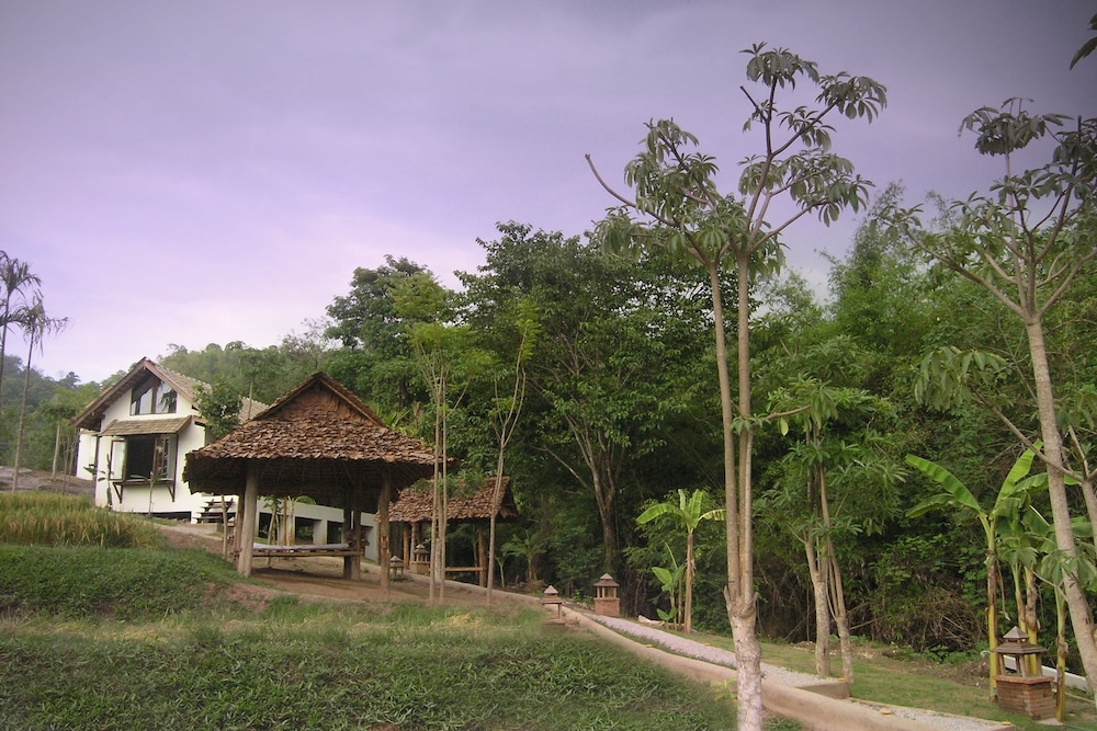 Hotel Baan Rai Lanna Resort - Image 1