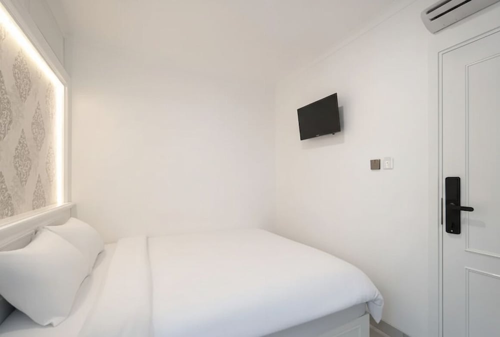 Wyneth Hotel Airport