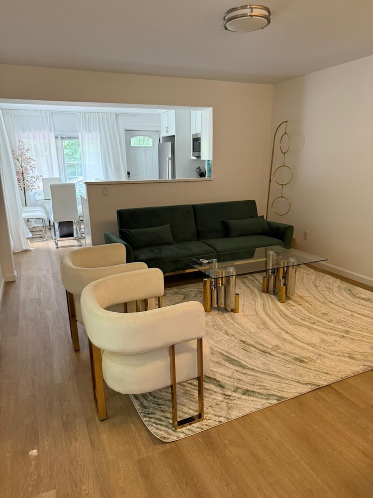 Luxury 1BR located in Prime Yonkers Area