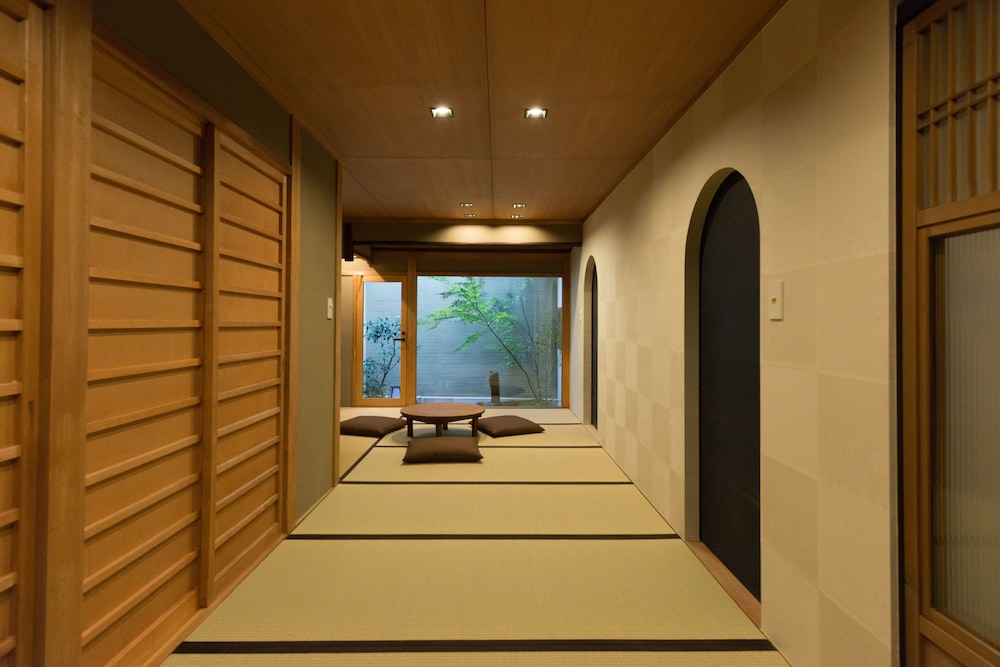 'Kakishibu-an' Machiya Holiday House