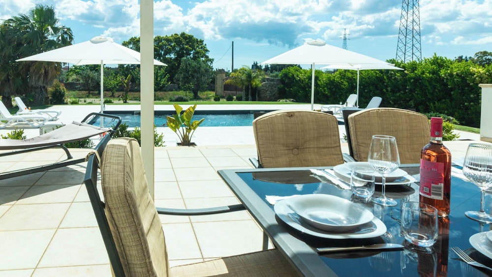 Villa Menea con Piscina e SPA